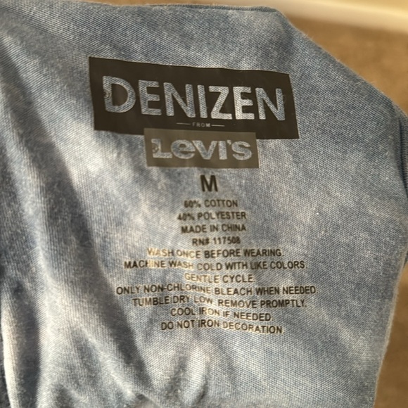 ***Denizen From Levi’s Women’s Blue Graphic Tie Front Tie Dye Tank Top Sz M - Picture 4 of 4